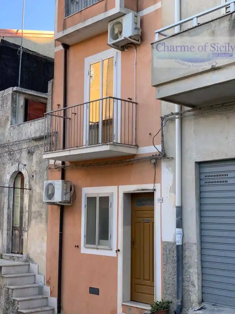 Casa indipendente in vendita a Giarratana