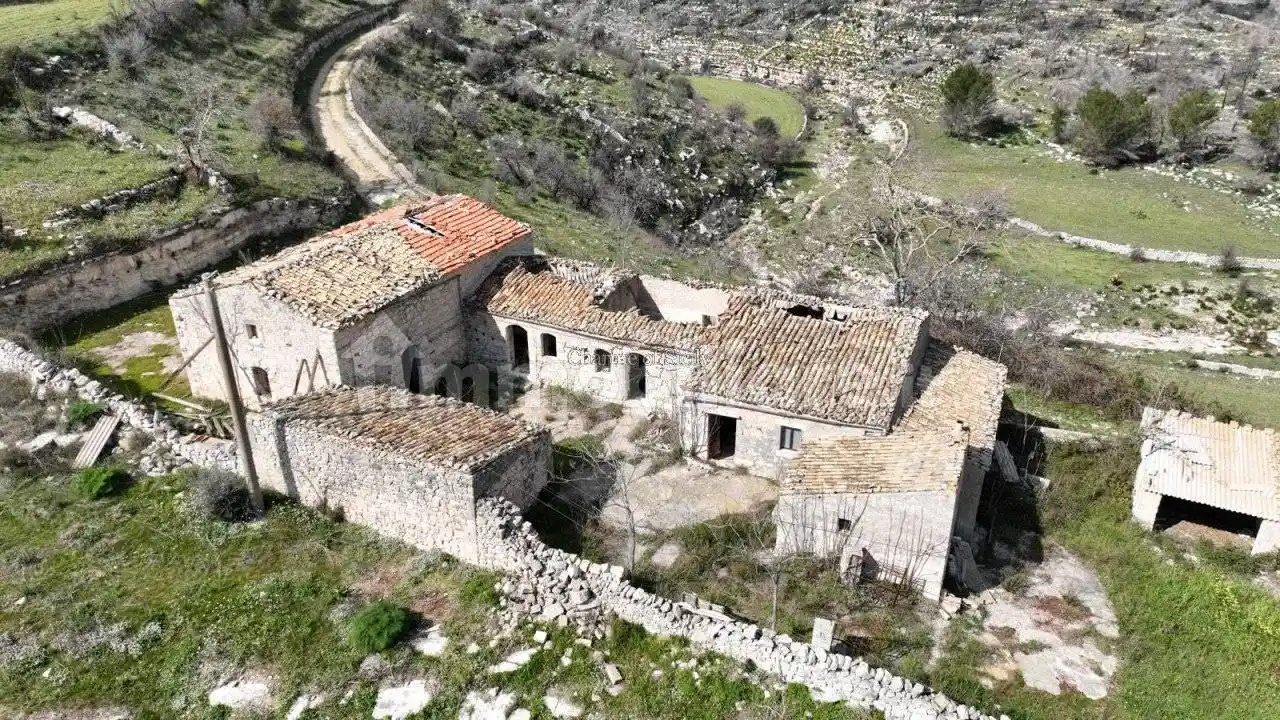 Rustico - Casale in vendita a Ragusa