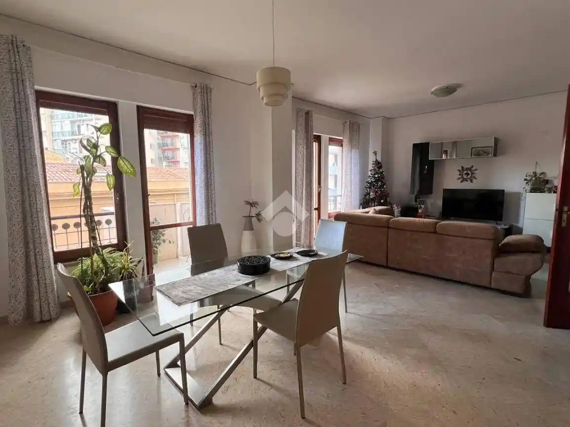 Appartamento in vendita a Palermo