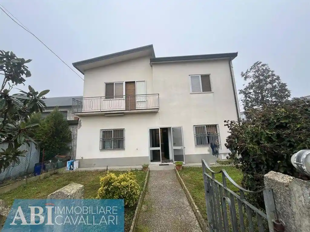 Casa indipendente in vendita a Lugo