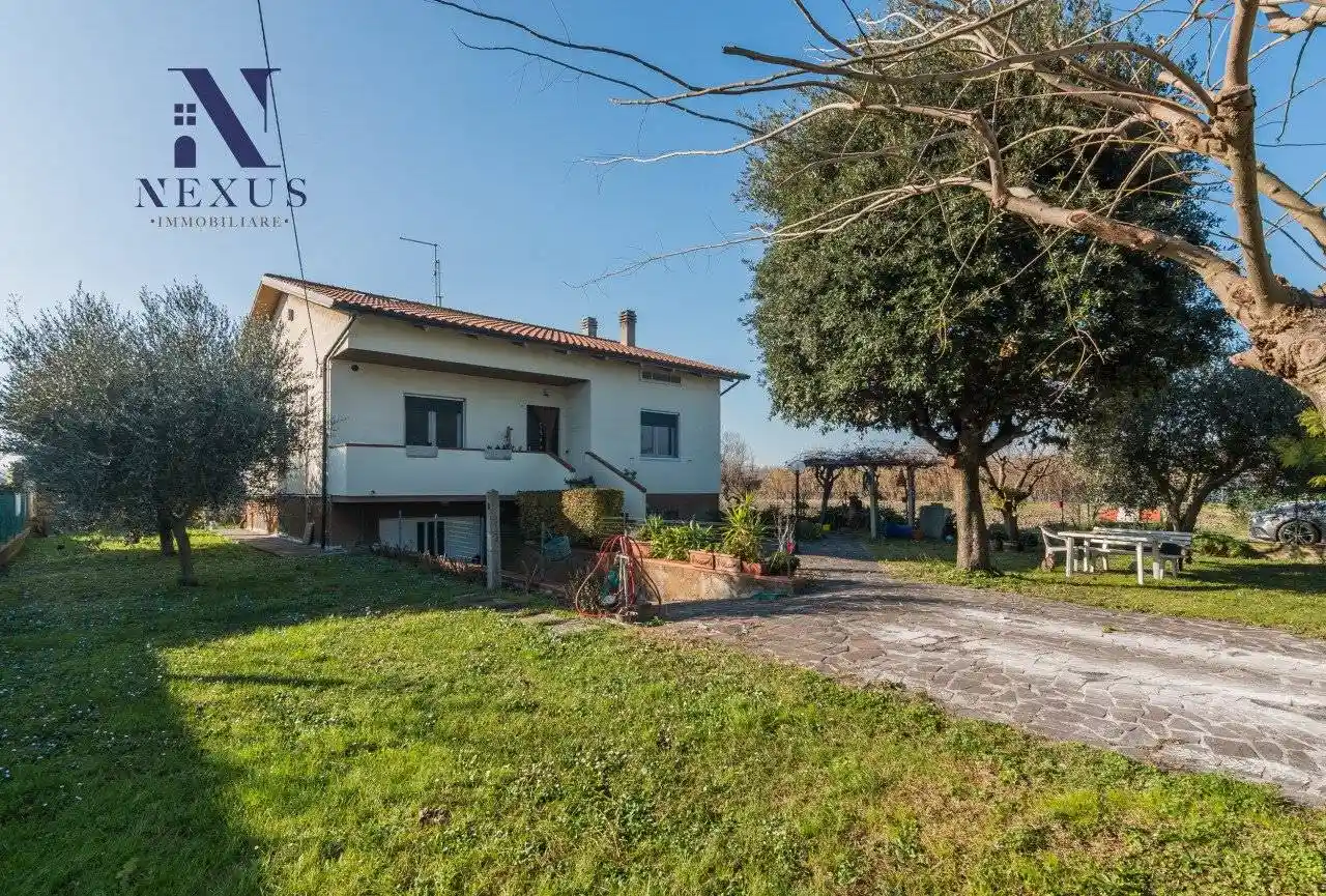 Casa indipendente in vendita a Fano