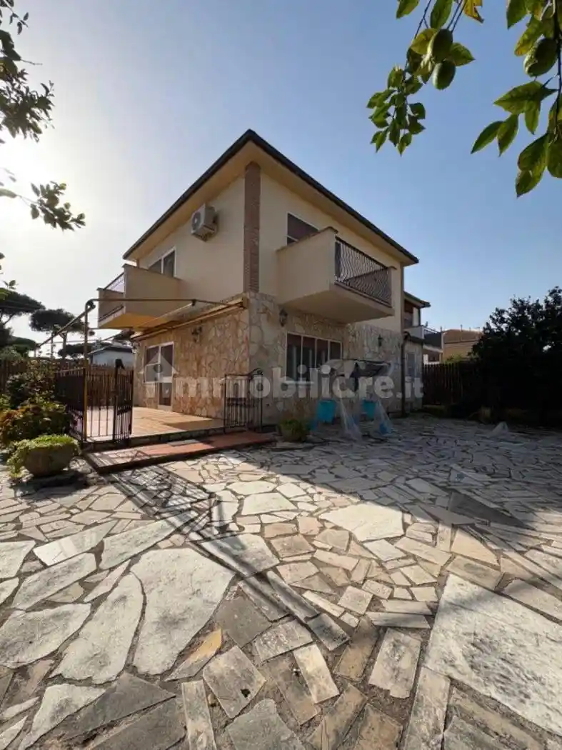 Villa in vendita a Fondi