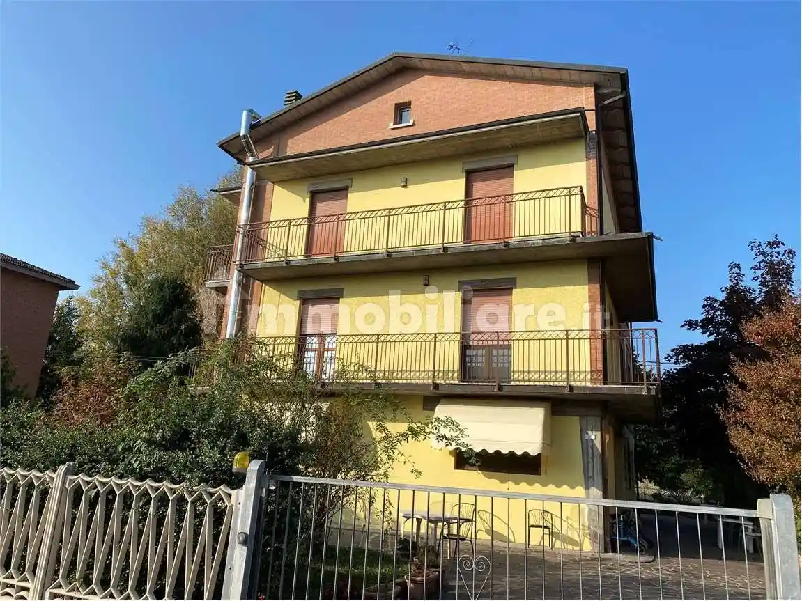 Casa indipendente in vendita a Modena