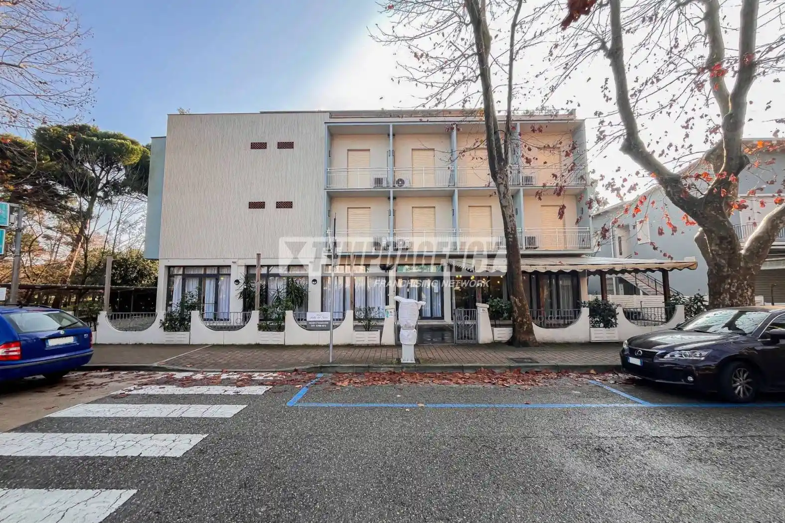 Palazzo - Edificio in vendita a Cervia