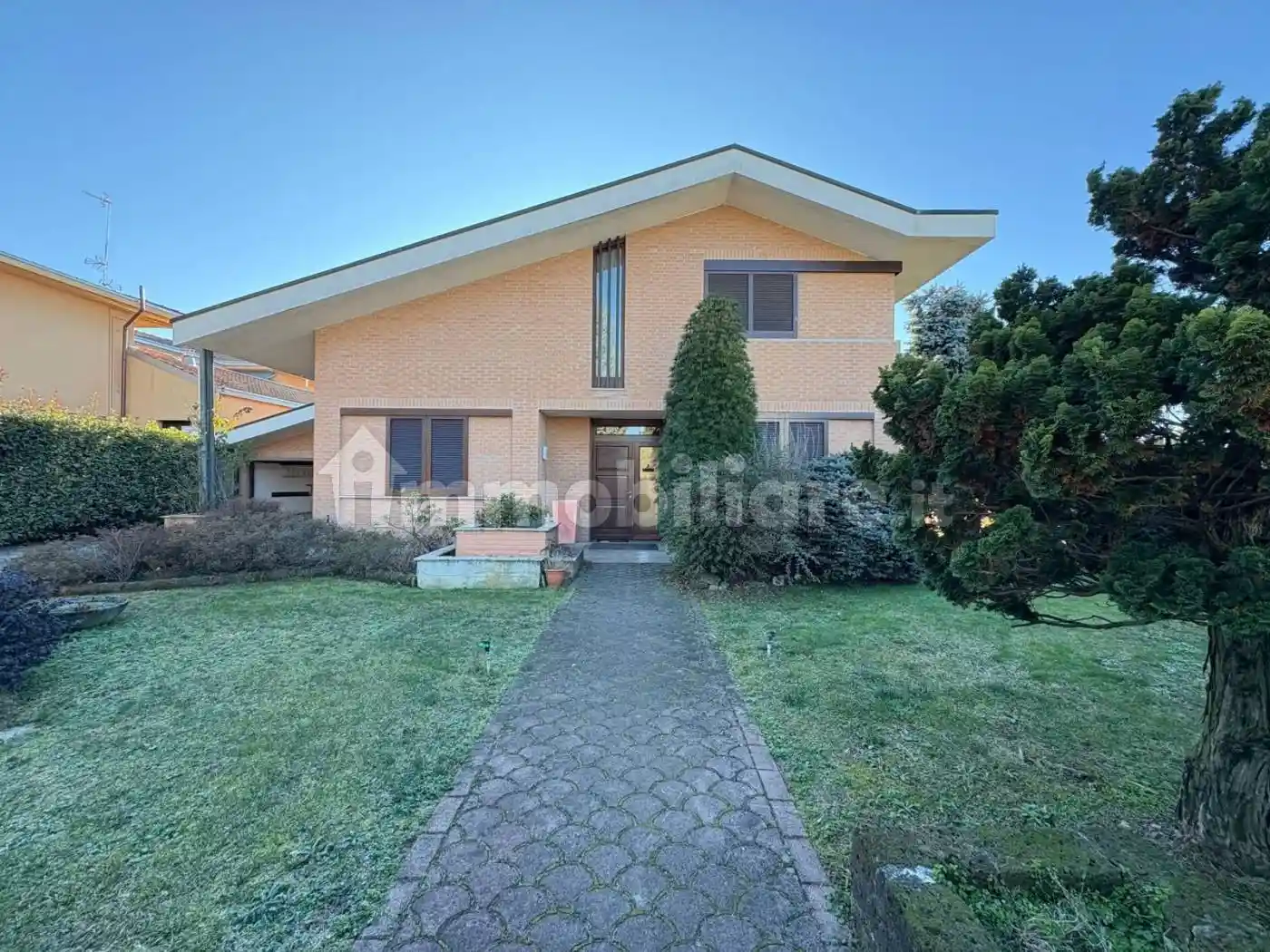 Villa in vendita a Castano Primo