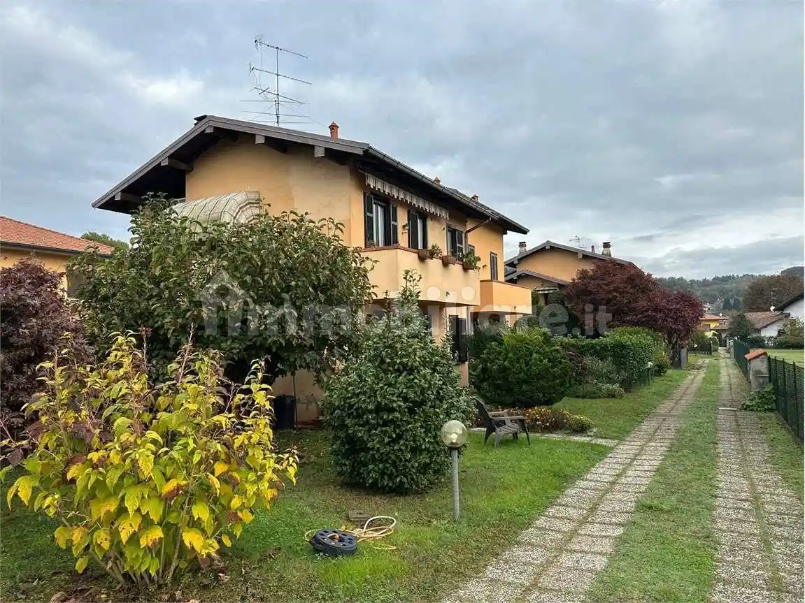 Appartamento in vendita a Taino