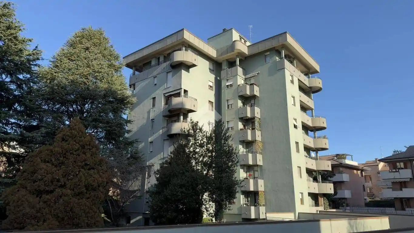 Appartamento in vendita a Desio