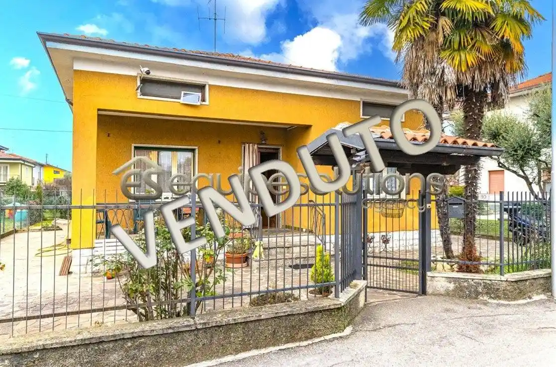 Villa in vendita a Gorlago