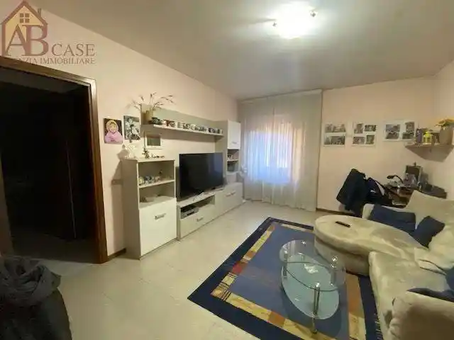 Appartamento in vendita a Gambolò