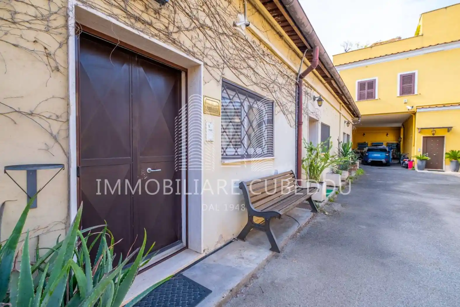 Palazzo - Edificio in vendita a Roma