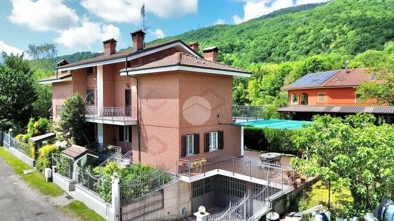 Villa in vendita a Avigliana