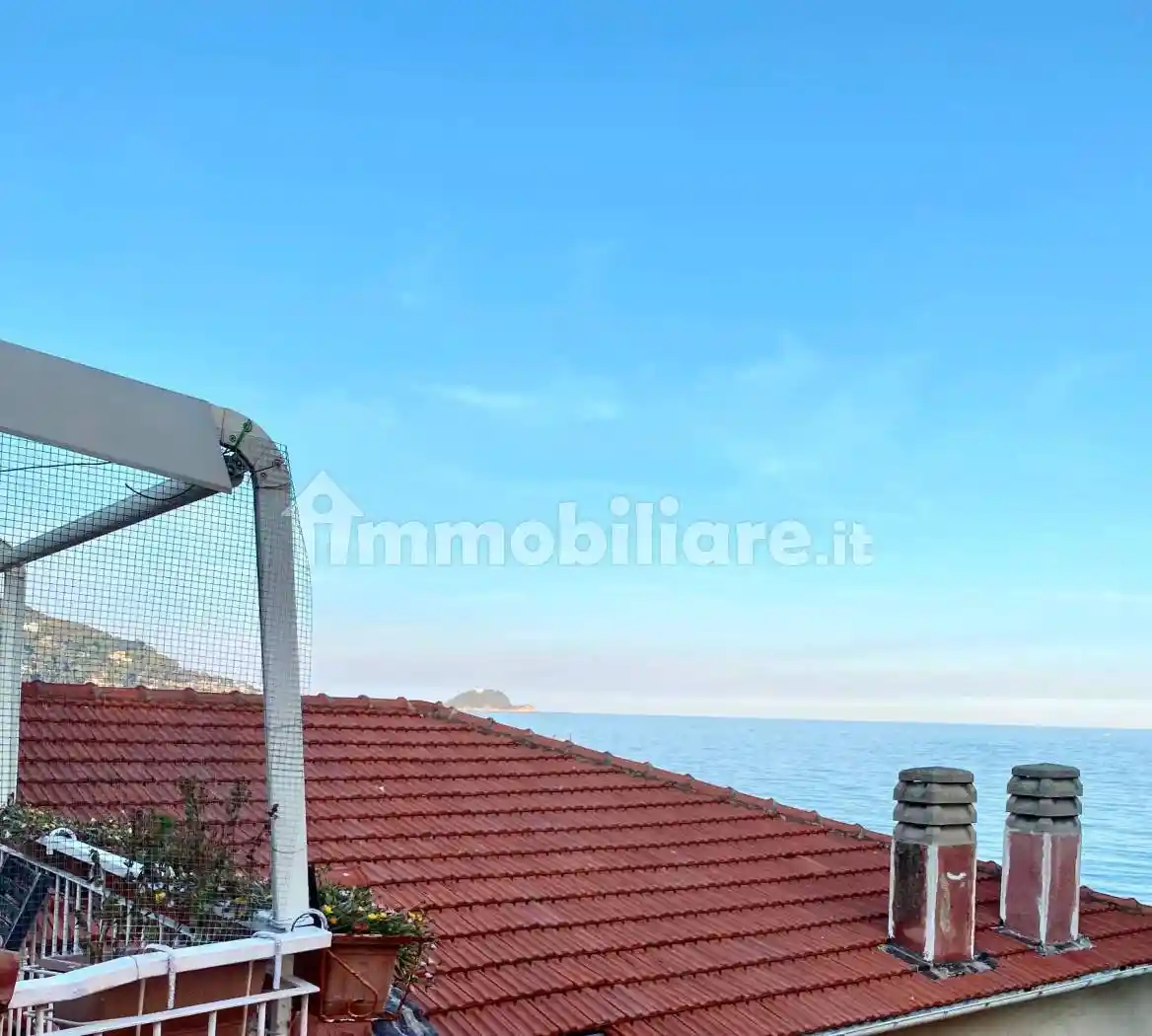 Appartamento in vendita a Alassio