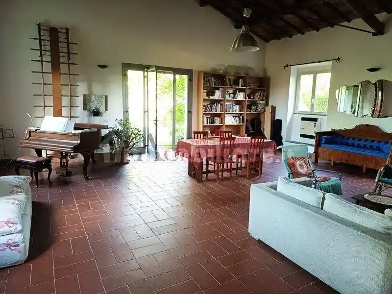 Villa in affitto a Campagnano di Roma