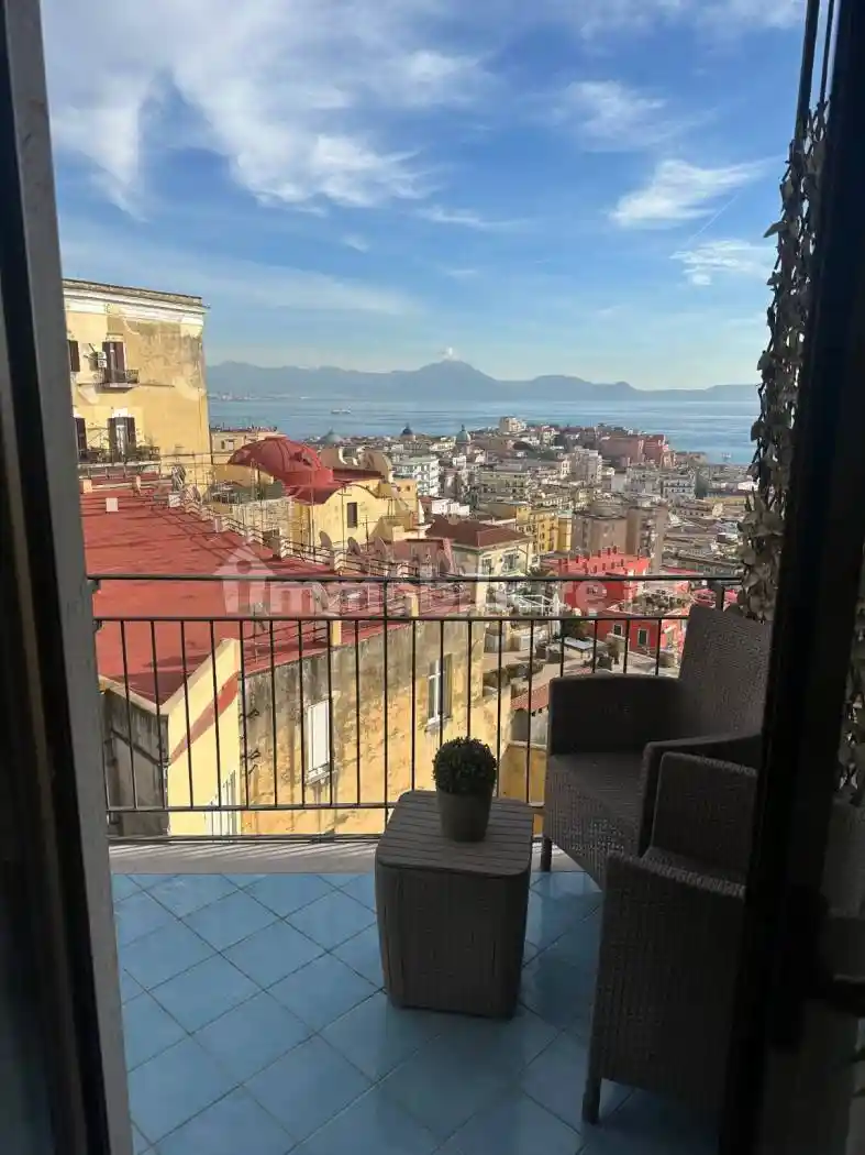 Appartamento in affitto a Napoli