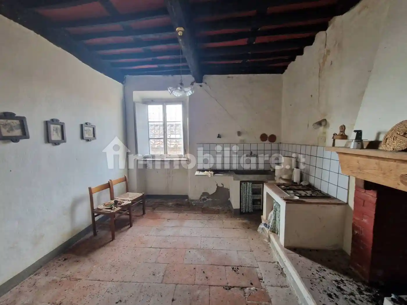 Rustico - Casale in vendita a Lucca