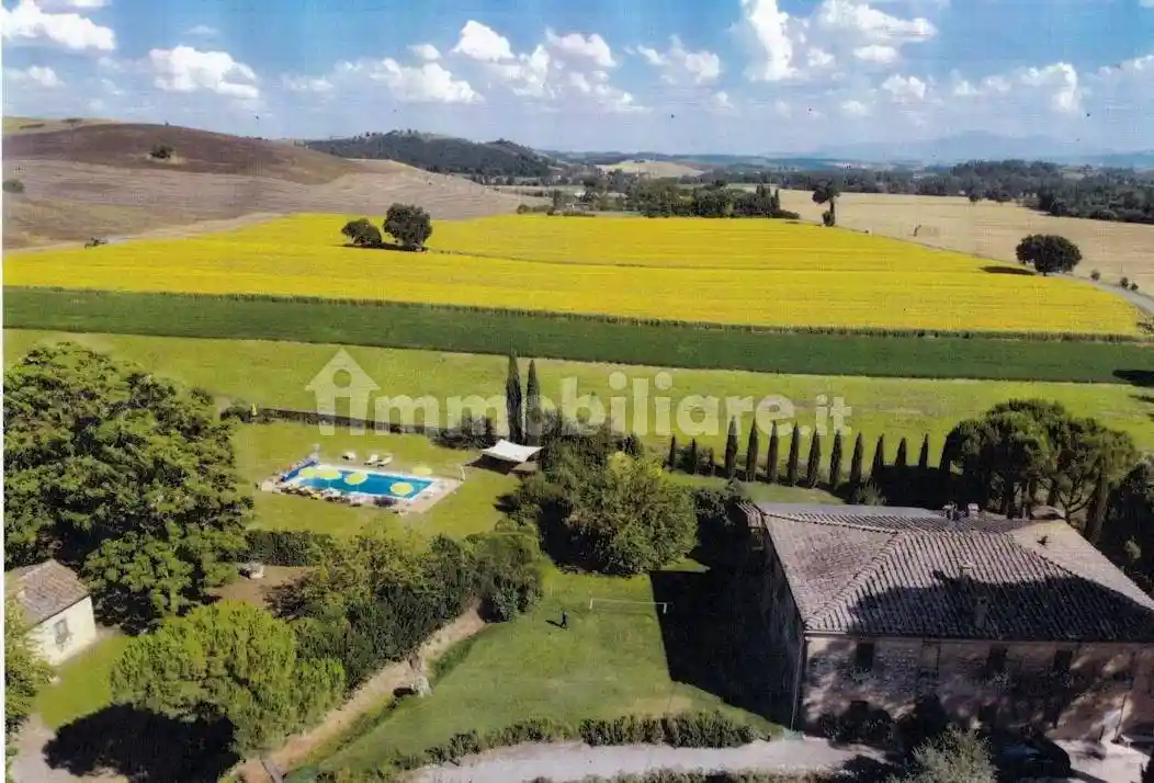 Rustico - Casale in vendita a Monteroni d'Arbia