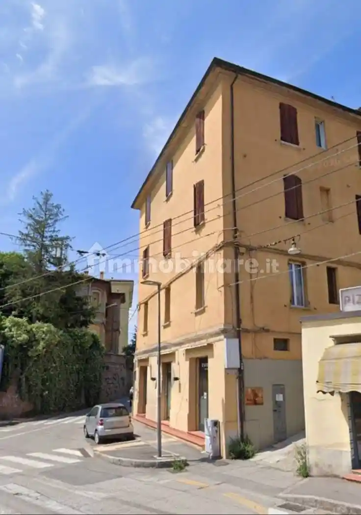 Appartamento in vendita a Bologna