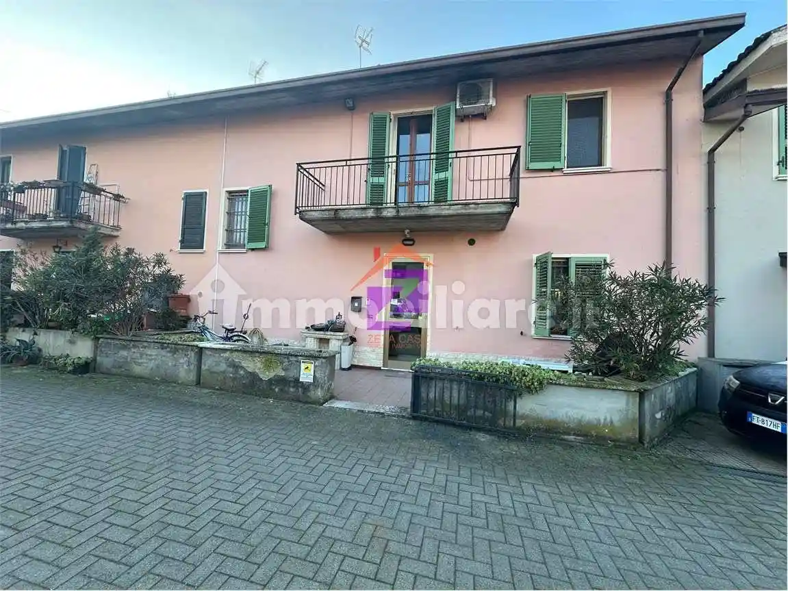 Casa indipendente in vendita a Borgo San Giacomo