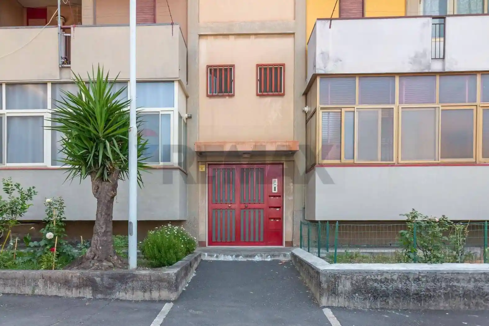 Appartamento in vendita a Camporotondo Etneo