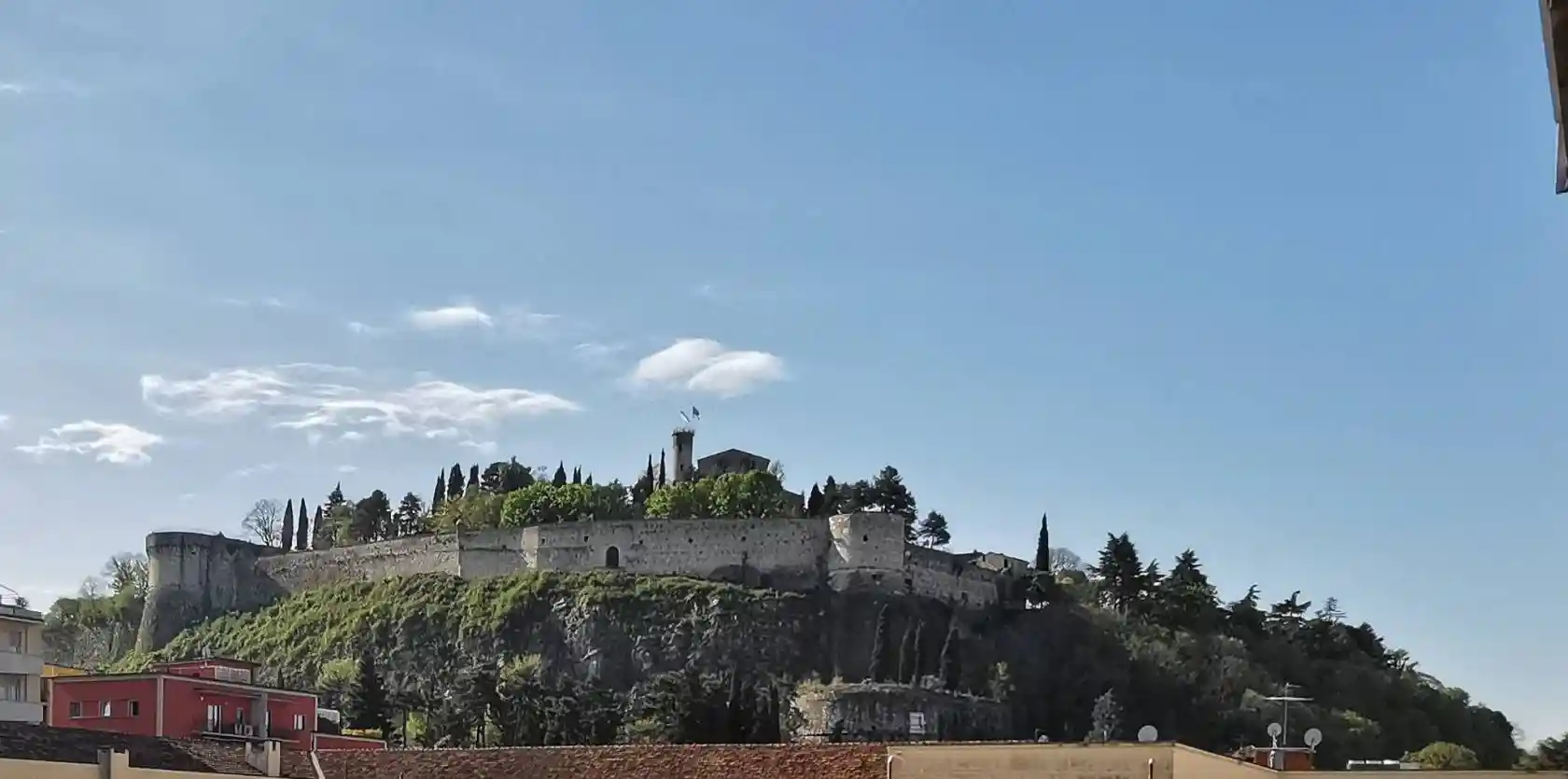 Appartamento in vendita a Brescia