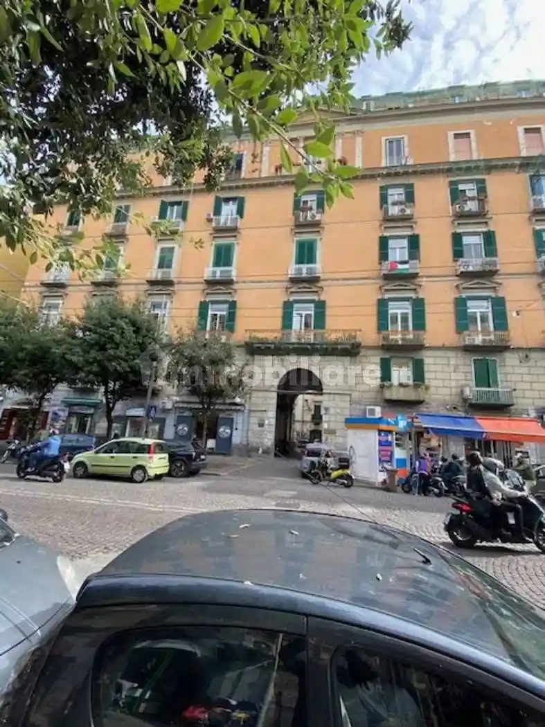 Appartamento in vendita a Napoli