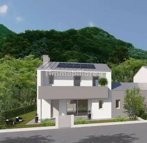 Casa indipendente in vendita a Bassano del Grappa