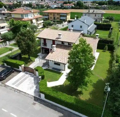 Villa in vendita a Cassola