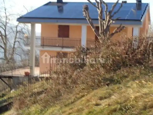 Villa in vendita a Roburent