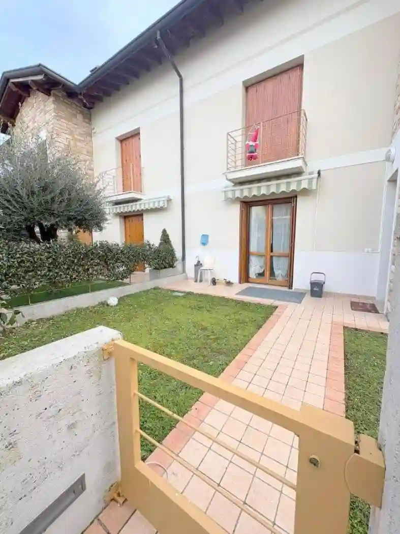 Villetta a schiera - foto 2