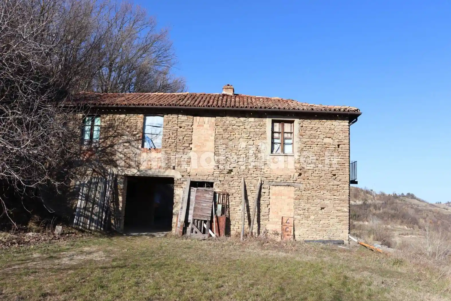 Rustico - Casale in vendita a Santo Stefano Belbo