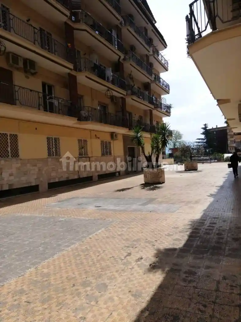 Appartamento in vendita a Guidonia Montecelio