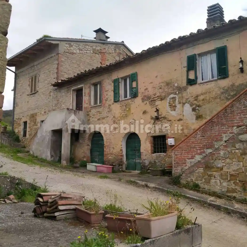 Rustico - Casale in vendita a Magione