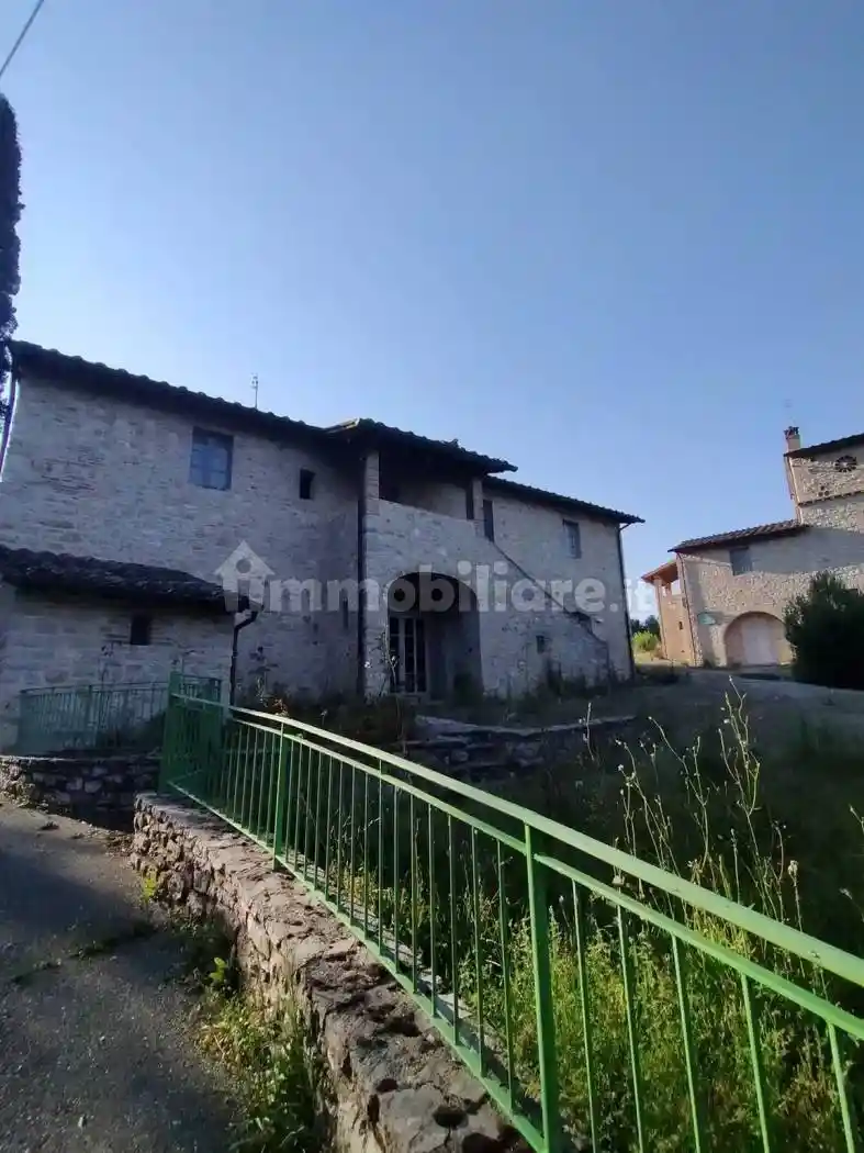 Rustico - Casale in vendita a Corciano