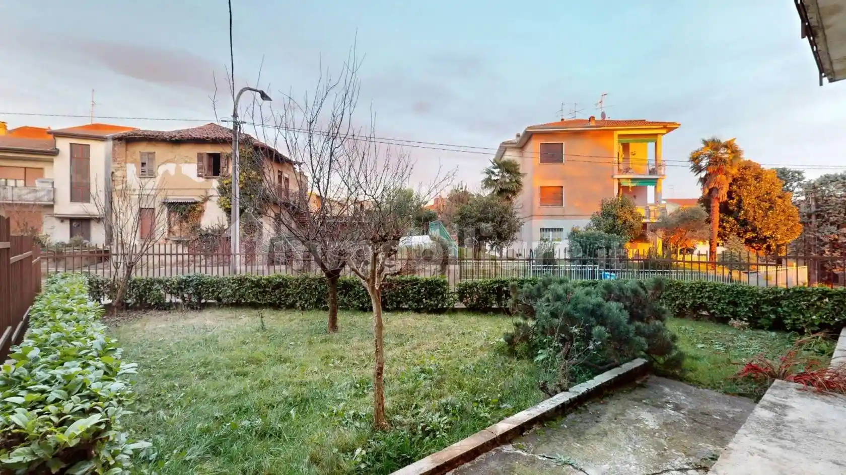 Casa indipendente in vendita a Besana in Brianza