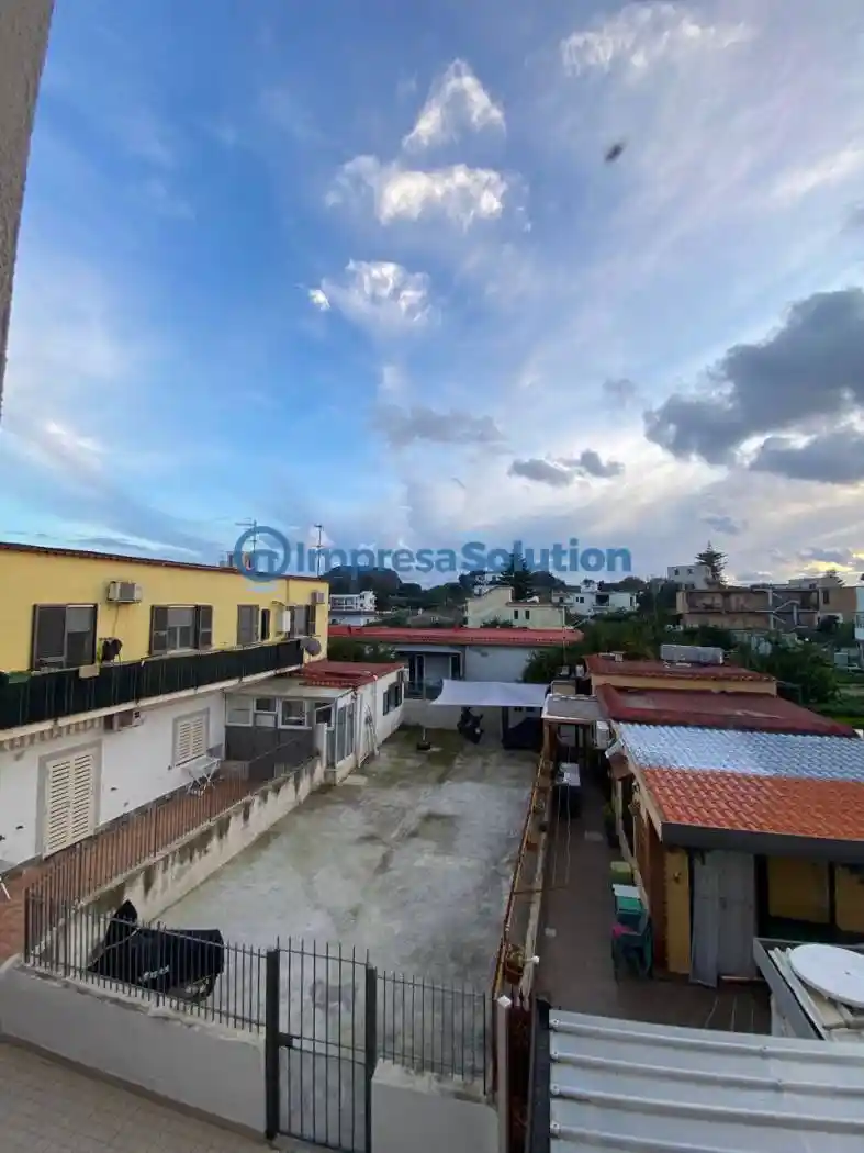 Appartamento in vendita a Bacoli