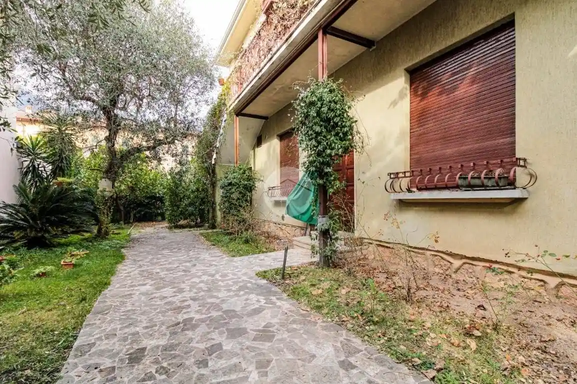 Villa in vendita a Toscolano-Maderno