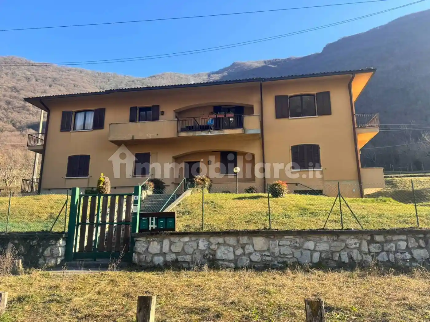 Appartamento in vendita a Canzo