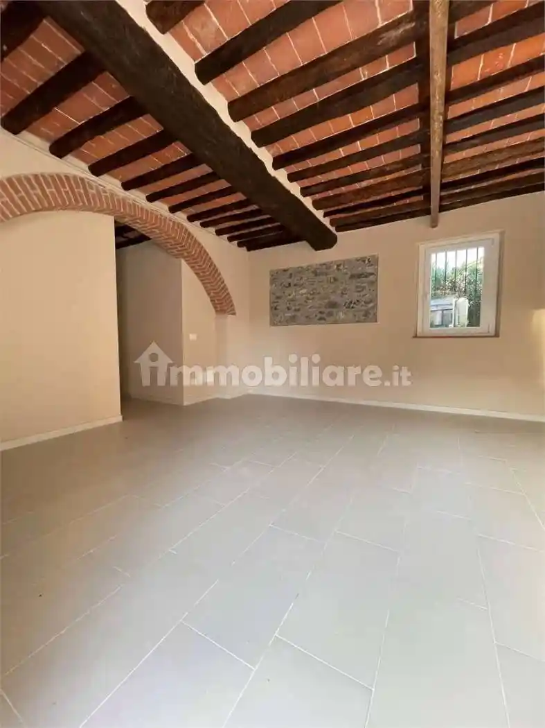 Casa indipendente in vendita a Sarzana
