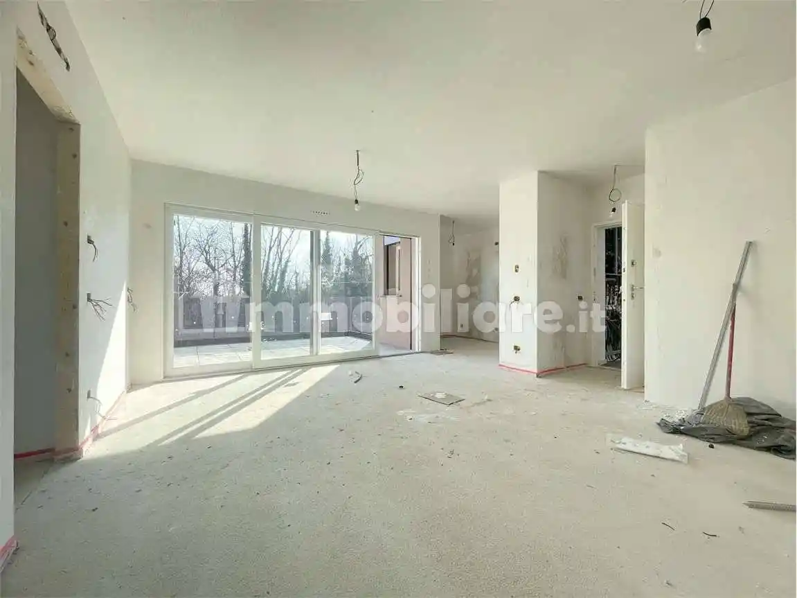 Appartamento in vendita a Bregnano