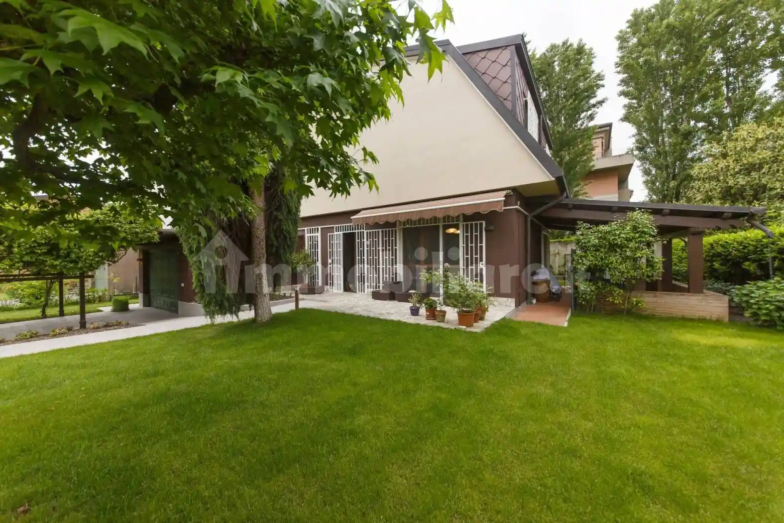 Villa in affitto a Arese