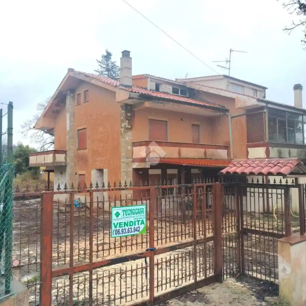 Villa in vendita a Nemi