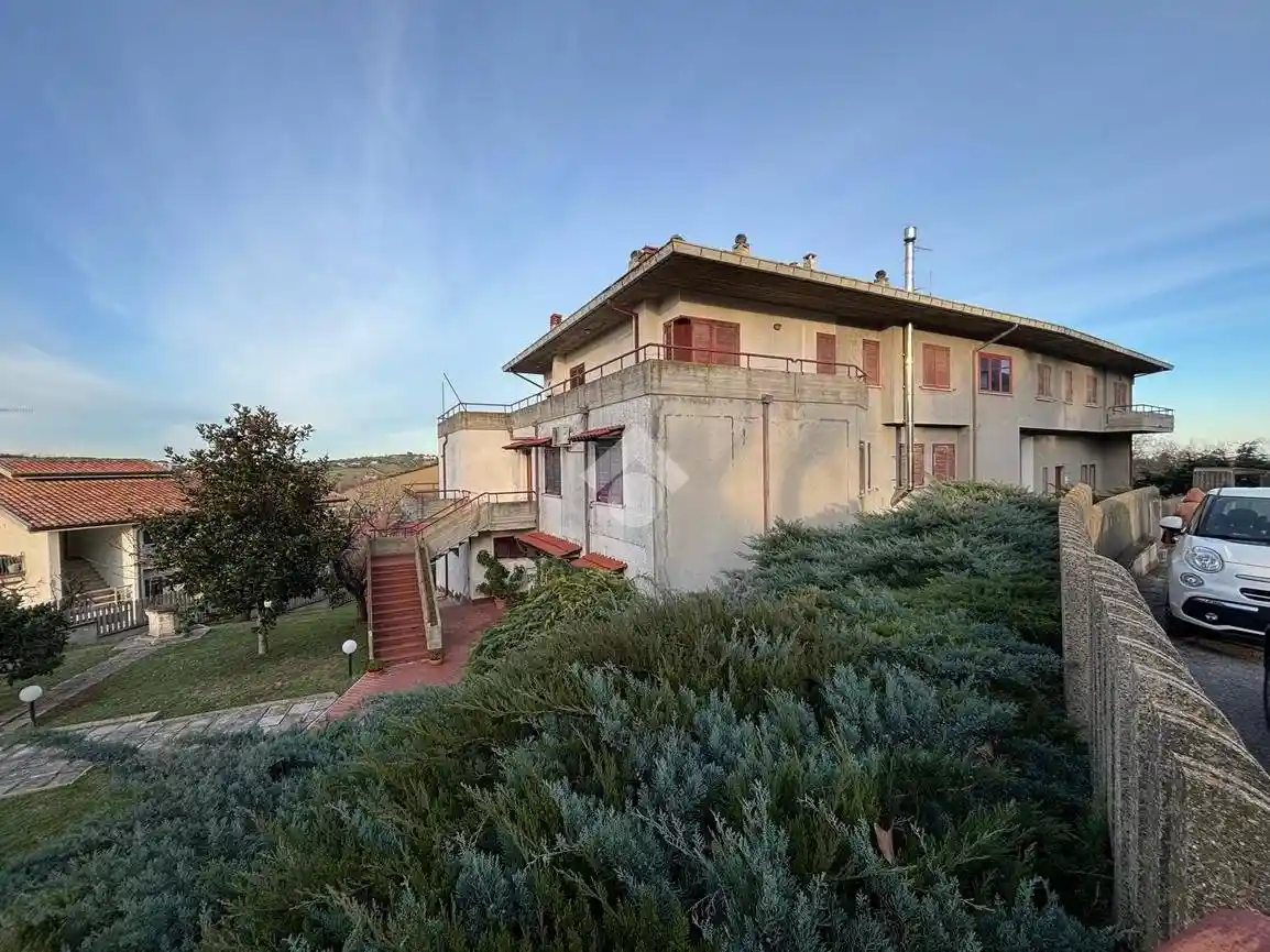 Appartamento in vendita a Notaresco