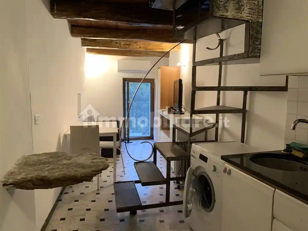 Appartamento in affitto a Noli