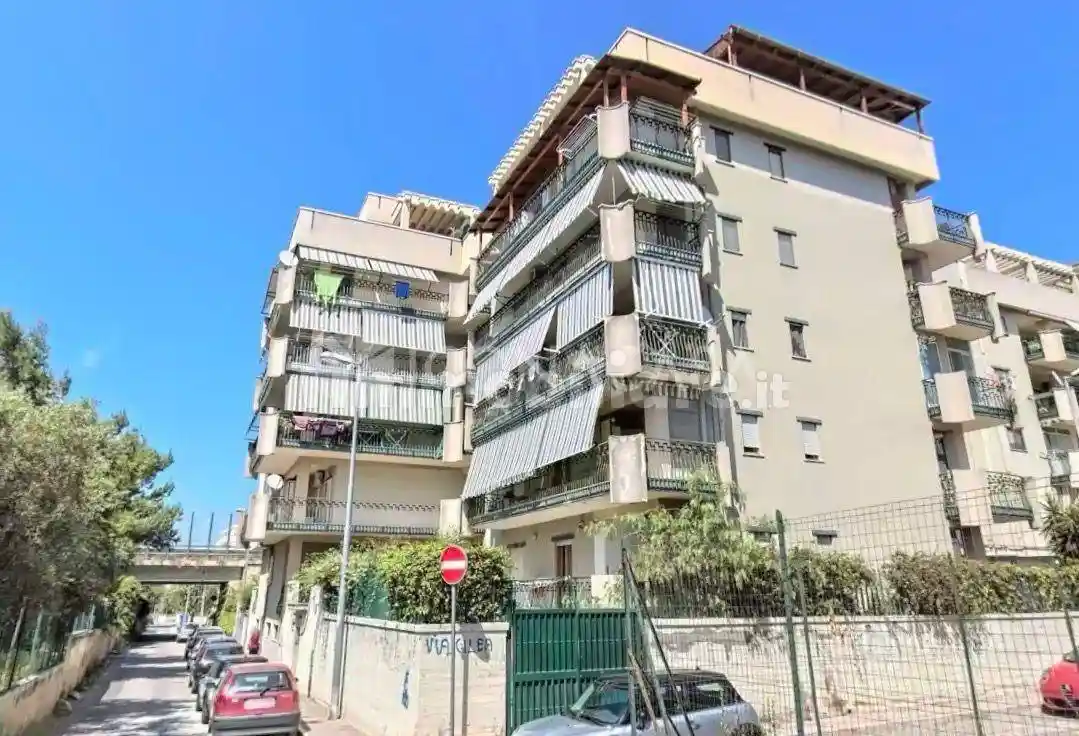 Appartamento in affitto a Trani