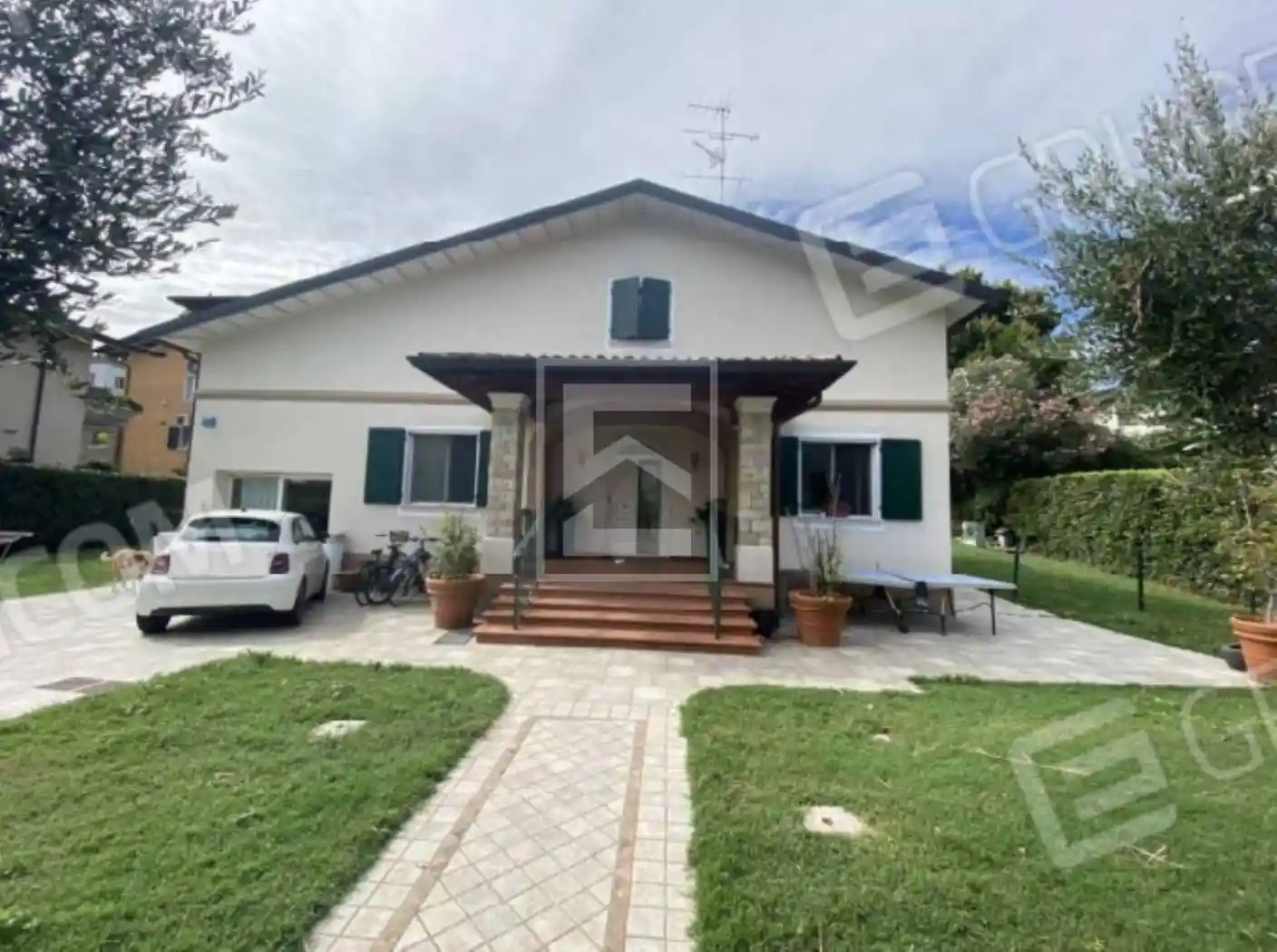 Villa in vendita a Desenzano del Garda