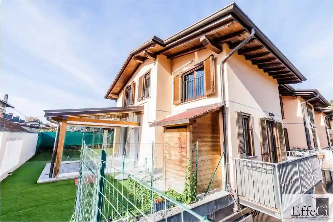 Villetta a schiera - foto 2