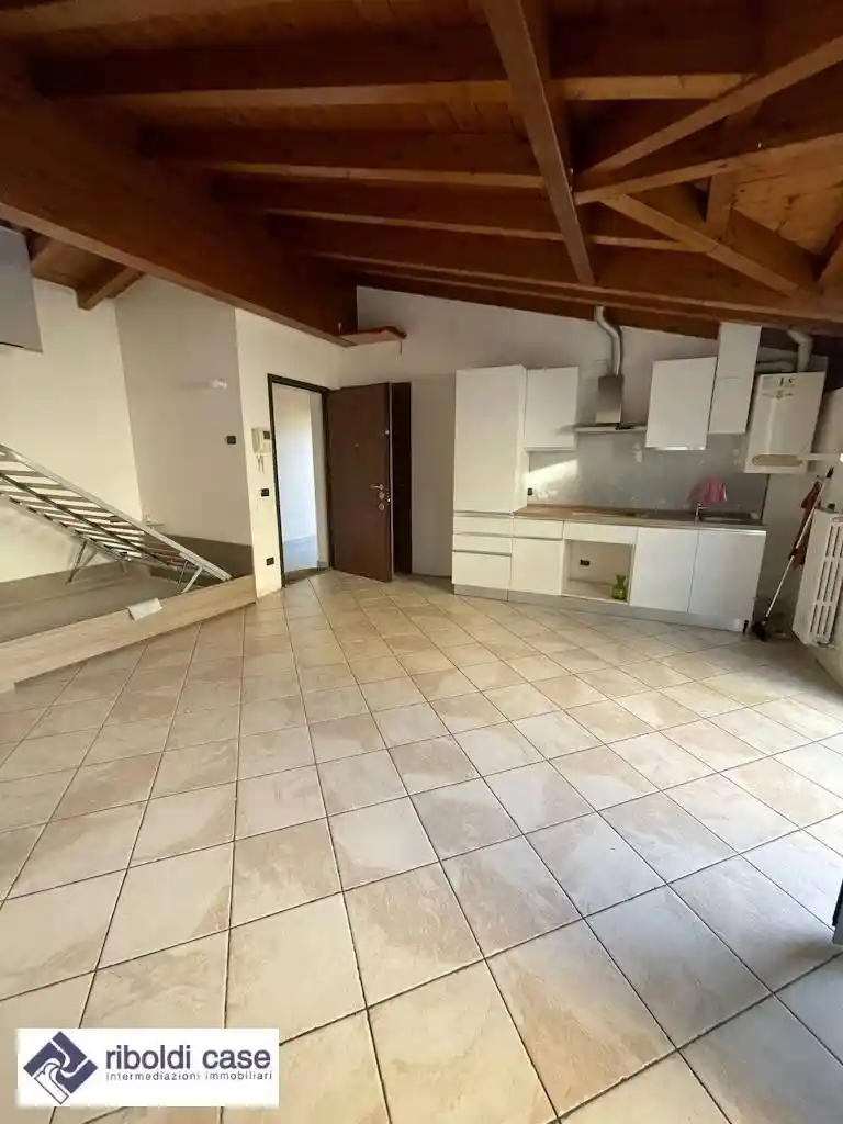 Appartamento in affitto a Seregno