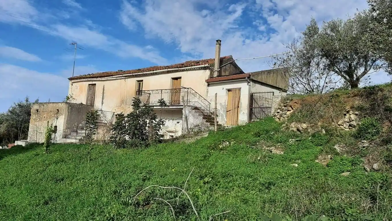 Casa indipendente in vendita a Maierà