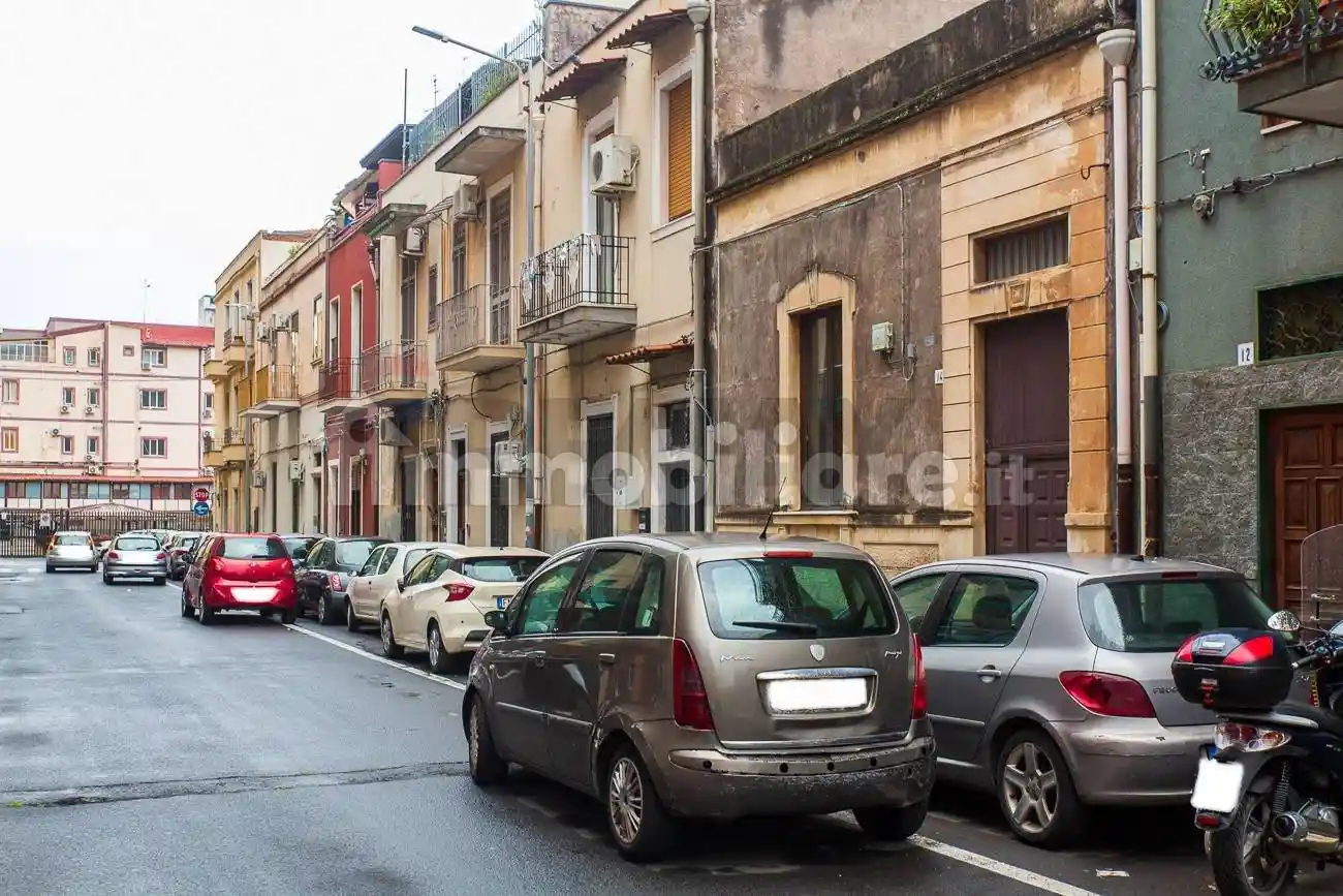 Casa indipendente in vendita a Catania