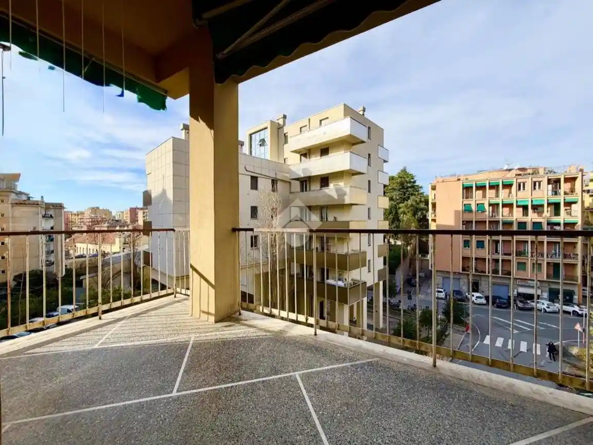 Appartamento in vendita a Genova